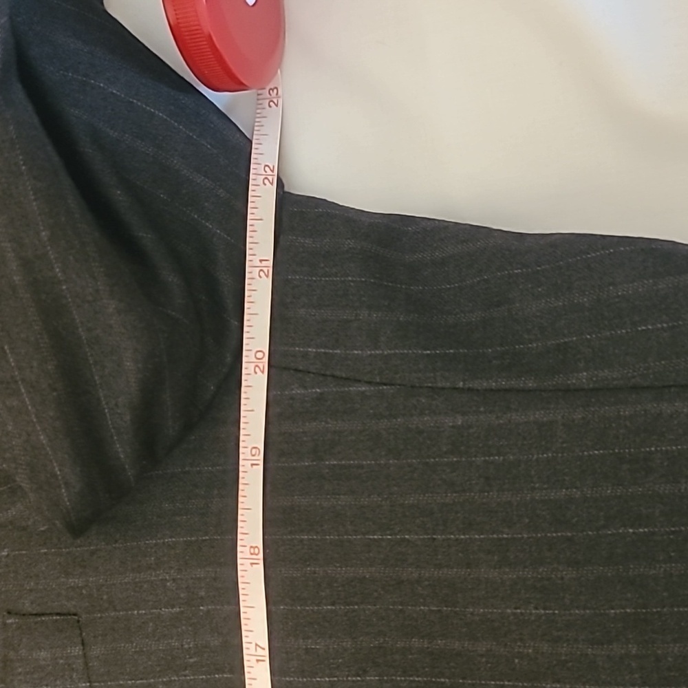 Hickey Freeman 43L 36x32 Charcoal Striped 3-Button Suit - Picture 5 of 10